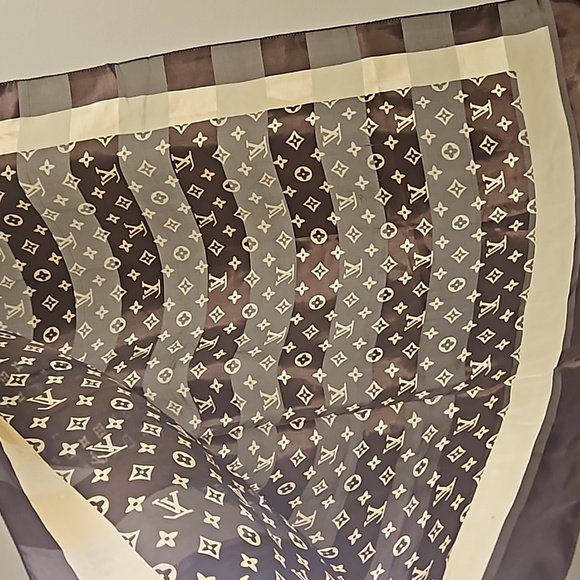 Louis vuitton Scarf - Picture 5 of 5